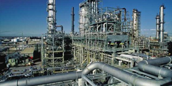 休斯顿炼油厂日产268000桶的里昂巴塞尔称重方案，包括潜在销售