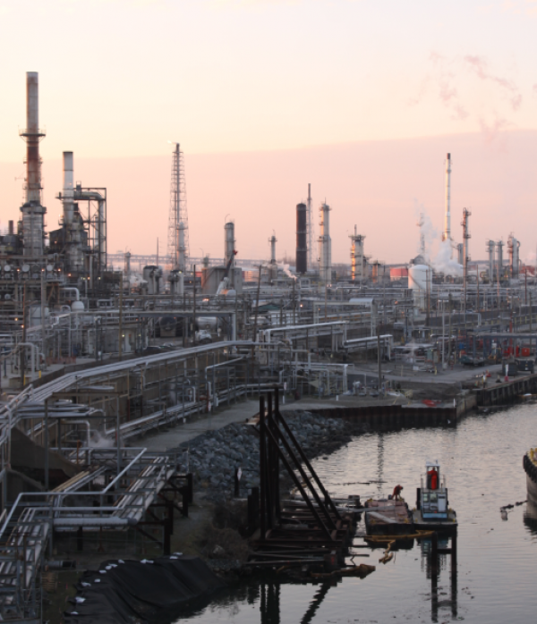 PES炼油厂火灾揭示了老化的能源基础设施问题